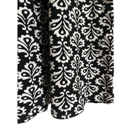 Talbots Size X Black Cream Swing Skirt Stretch Elastic Waist Knee Length - Picture 2 of 5